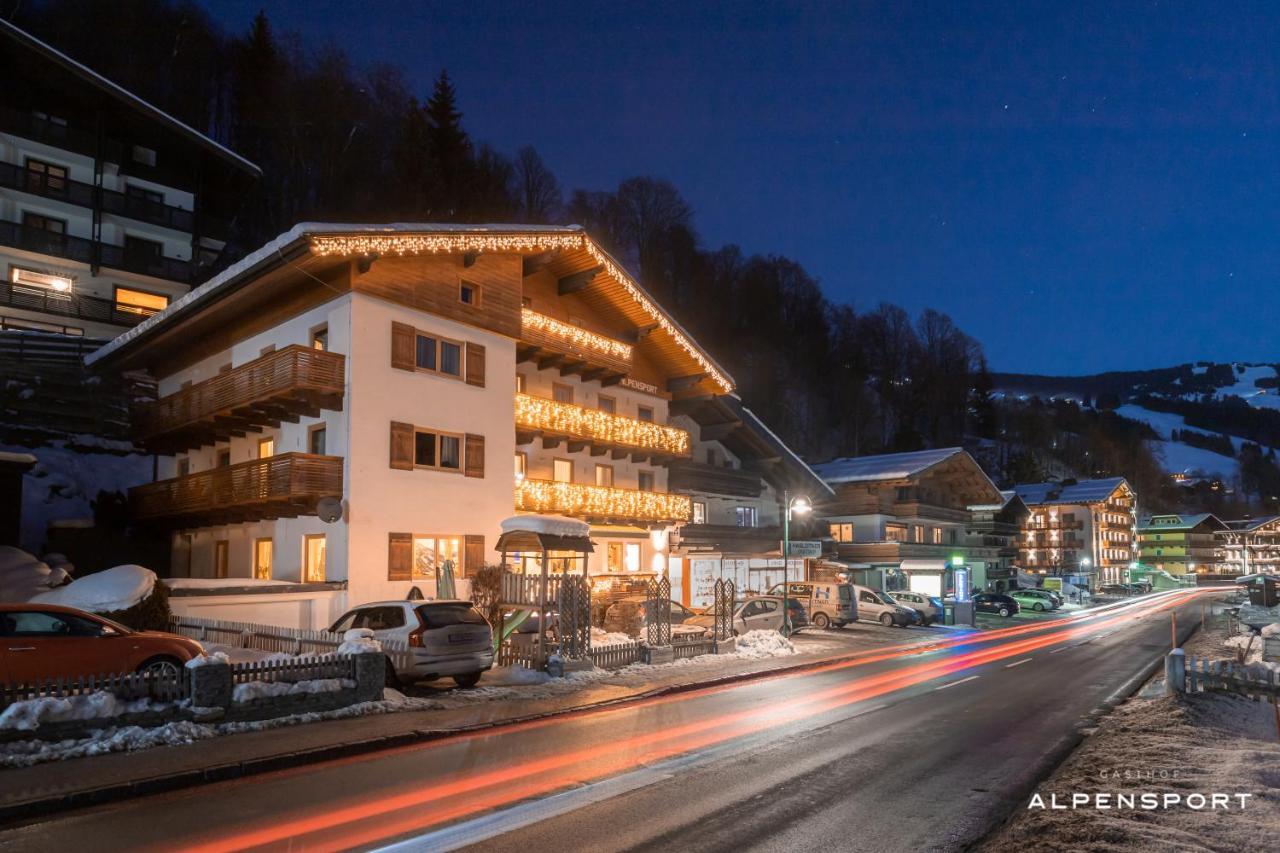 Gasthof Alpensport Saalbach-Hinterglemm Exterior photo